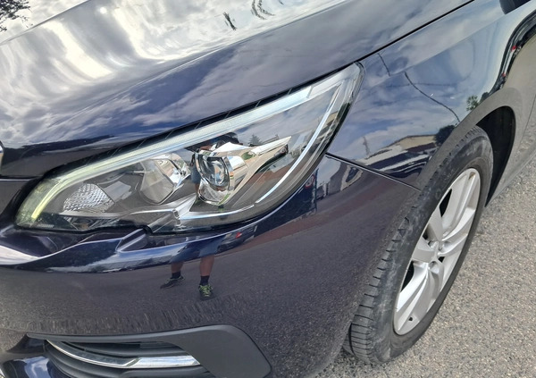 Peugeot 308 cena 45800 przebieg: 89800, rok produkcji 2020 z Łochów małe 172